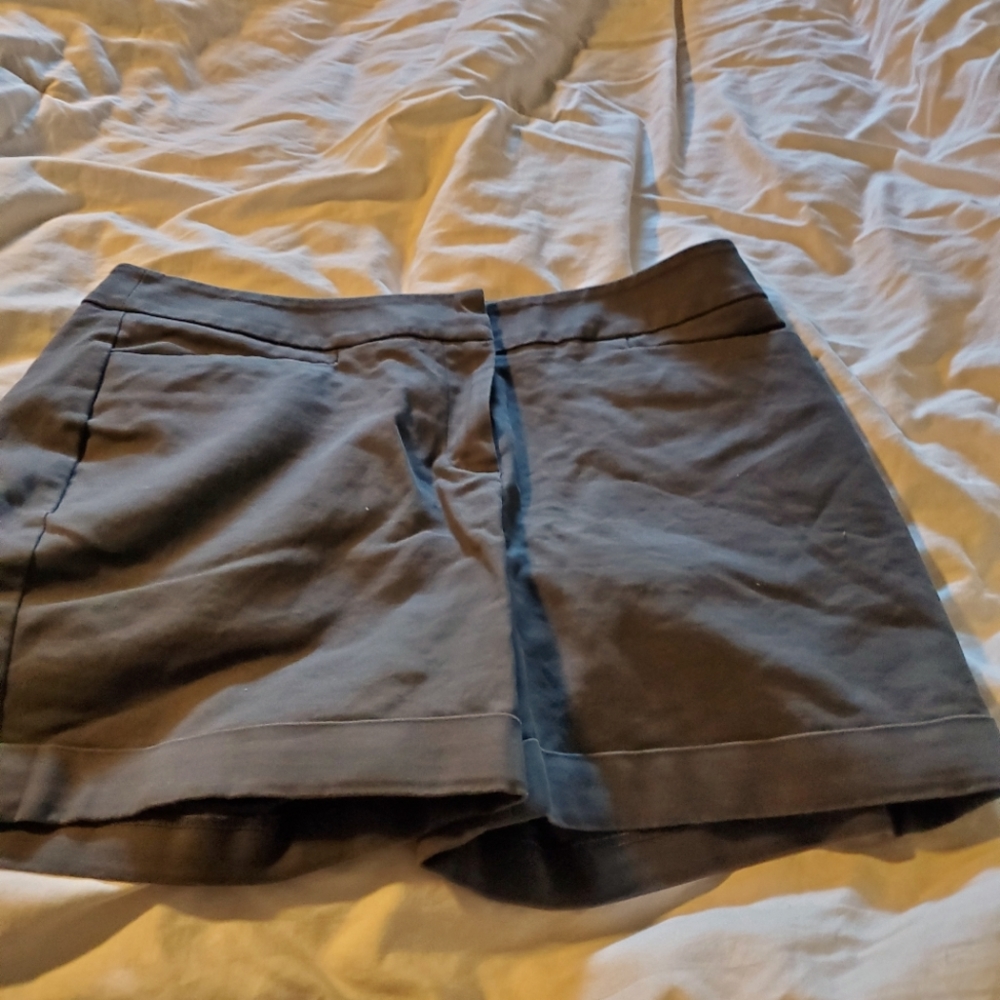 Apt 9 dress shorts, Grey/Pewter Size 12
